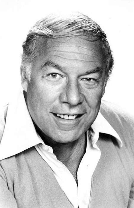 george kennedy net worth|George Kennedy Biography, Age, Height, Wife, Net。